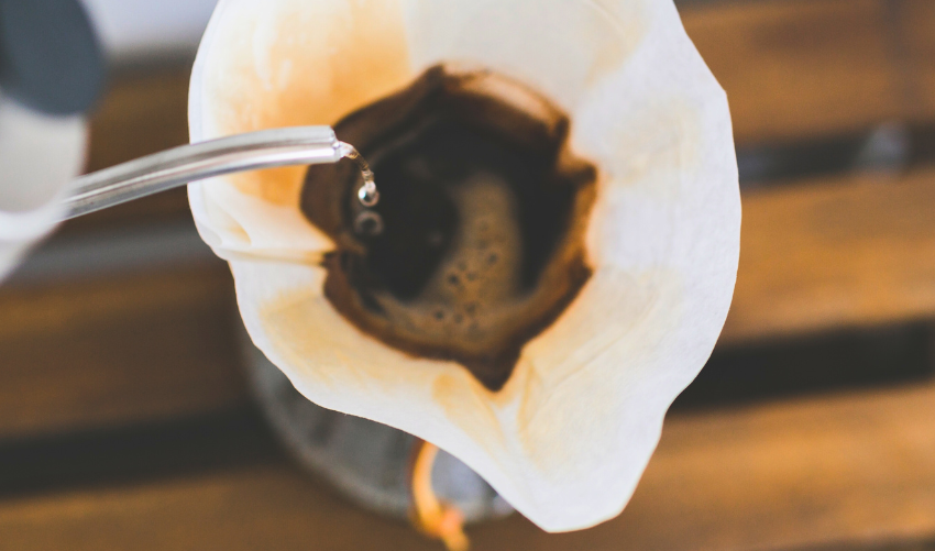 How to Use Paper Towel as Coffee Filter photo 1