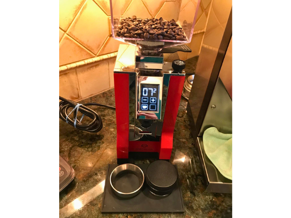 Eureka Mignon Specialita Espresso Grinder User Experience And Features