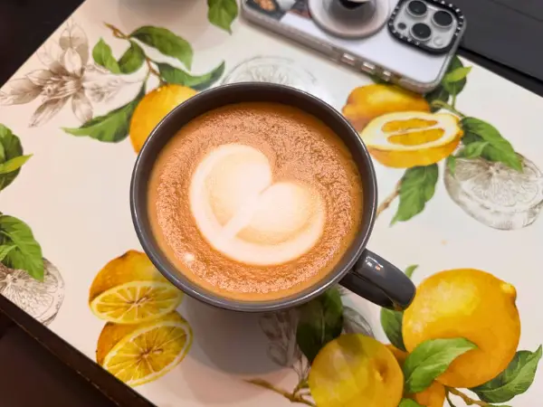 Finding Your Ideal Mochaccino Machine photo