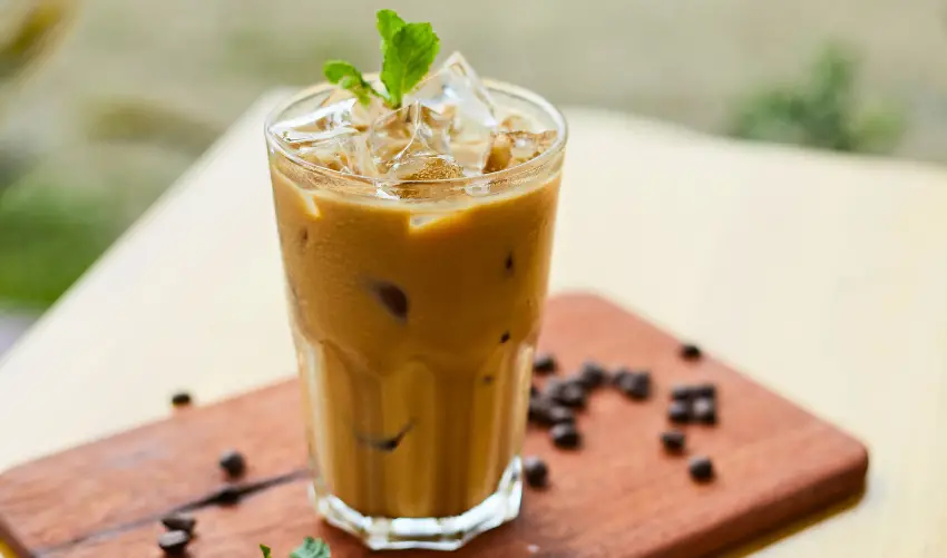 Iced Vanilla Latte photo x2