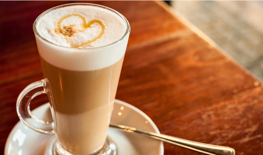 Latte Origins, Varieties, Caffeine & Recipes photo