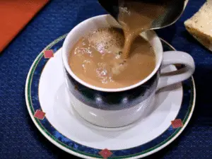 how to make cafe con leche - Sweeten and Serve