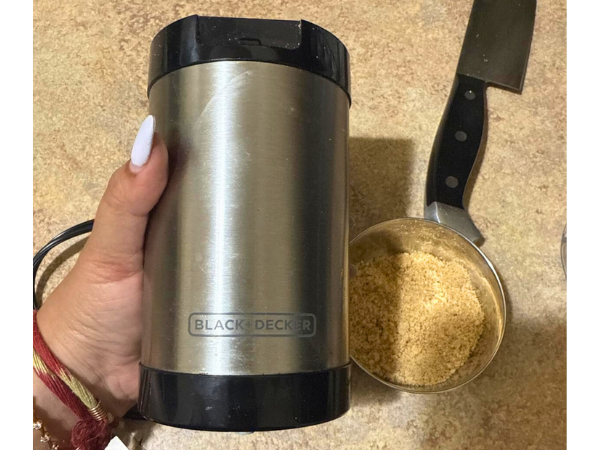 Size & Design BLACK+DECKER Coffee Grinder 1